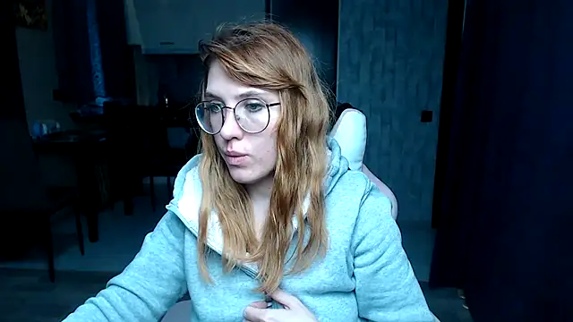 Reginasmilee online show from November 20, 12:17 pm