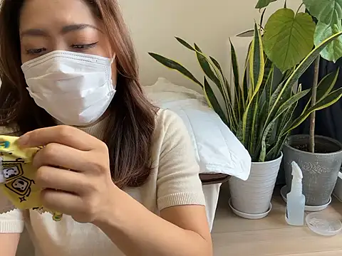 mochiko mck online show from July 19, 1:41 am
