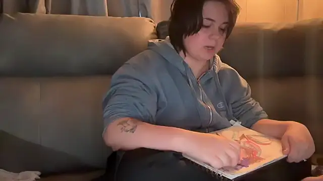 BugsAndDazey online show from June 27, 1:39 am