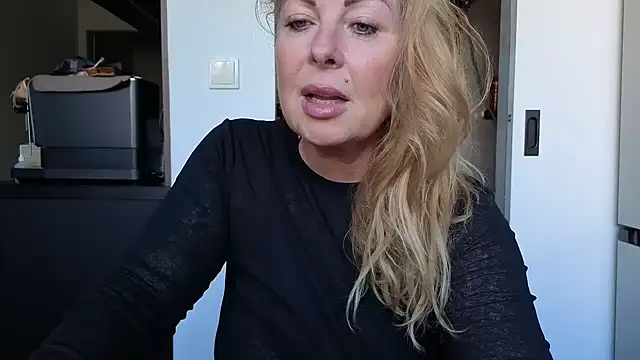 Snapshot of TammyJeann chatting on September 11, 12:27 pm TammyJeann online show from September 11, 12:27 pm