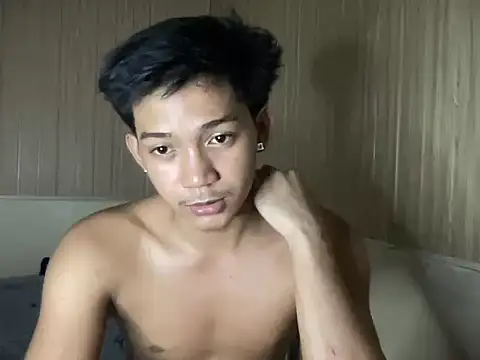 YourcumBoy77 online show from July 22, 3:46 pm