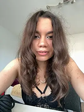 AlexisWinters online show from July 17, 10:35 pm