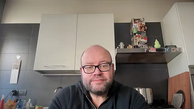 theitalianbear online show from October 12, 7:11 am