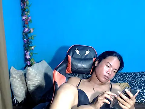 venustheg0ddess online show from November 2, 8:23 pm