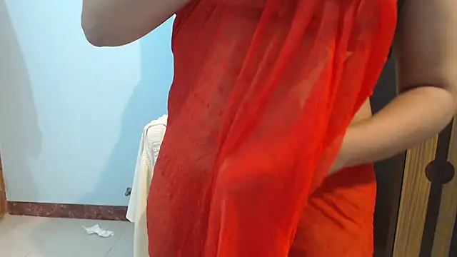 naughty stripqueen online show from November 18, 7:15 pm