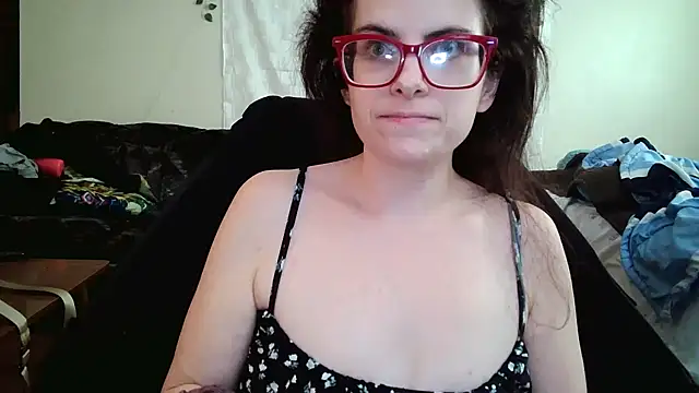 Snapshot of JessaBella chatting on October 7, 7:51 pm JessaBella online show from October 7, 7:51 pm
