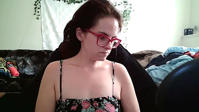 Snapshot of JessaBella chatting on October 9, 3:05 pm JessaBella online show from October 9, 3:05 pm