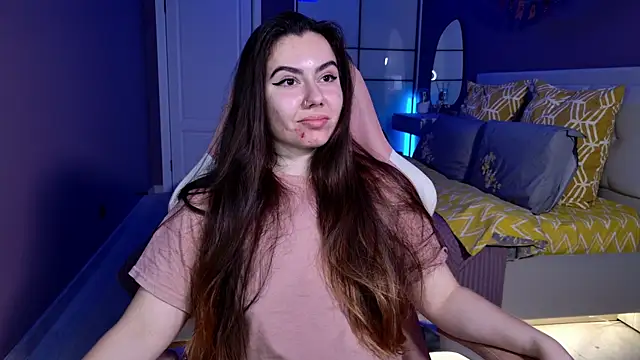 Foxohlove online show from September 25, 4:50 pm