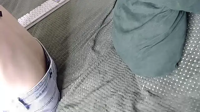 Kiradoll27 online show from September 19, 1:10 pm