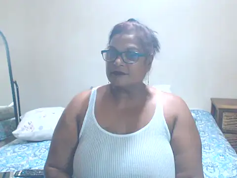 sexylax17 online show from May 4, 6:01 pm