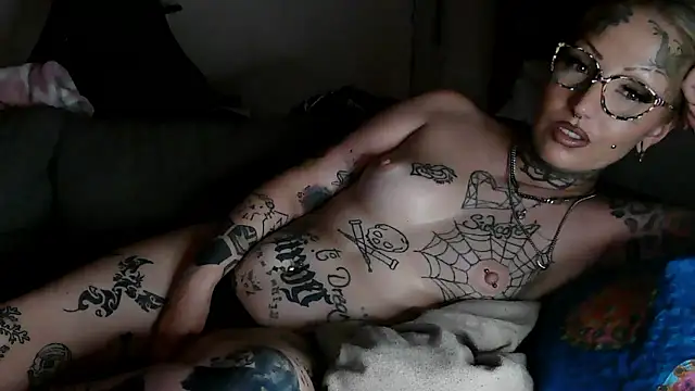 RoxxyInk online show from May 31, 1:22 am