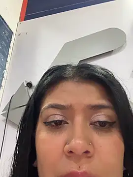 emilyjohanson online show from February 16, 4:51 pm