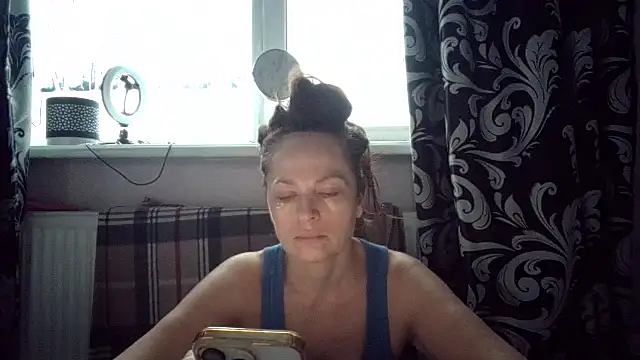 LindaStarS online show from February 11, 5:31 am