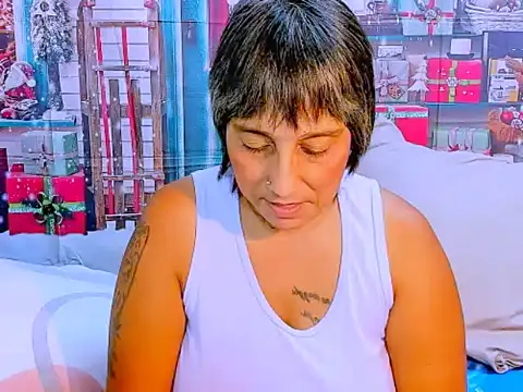 indianroxy online show from December 18, 7:07 pm