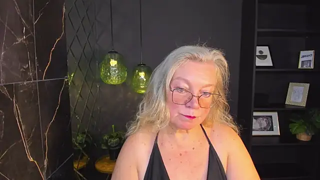 NataliMellow online show from October 20, 1:14 pm