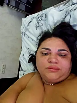 Snapshot of littleRikka chatting on October 4, 7:40 pm littleRikka online show from October 4, 7:40 pm