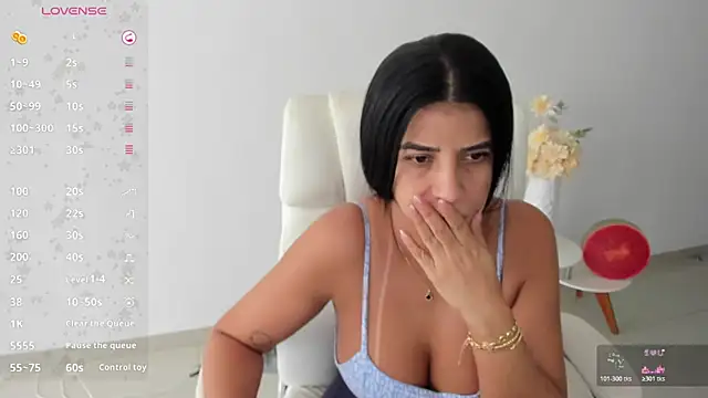 renata t  online show from November 20, 8:21 pm