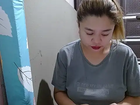 Kariebabe online show from December 14, 11:21 pm