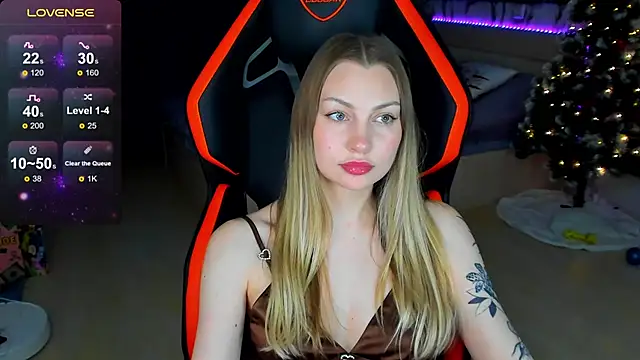 BiMolly online show from February 18, 5:34 pm