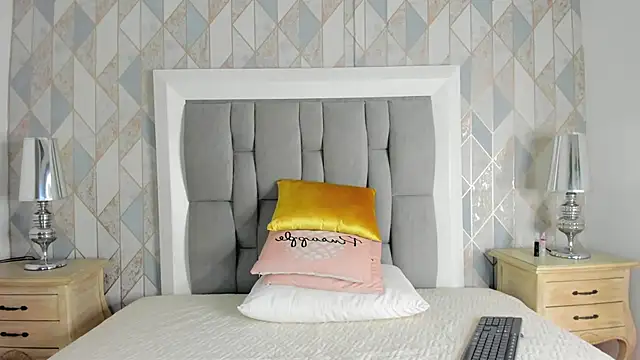 Princsgirl  online show from March 2, 6:14 pm