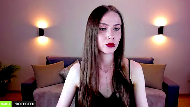 TheWoman   online show from February 20, 7:04 pm