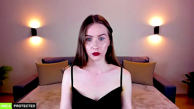 TheWoman   online show from October 23, 6:47 pm