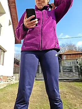 IsabelleCraft online show from February 27, 11:54 am