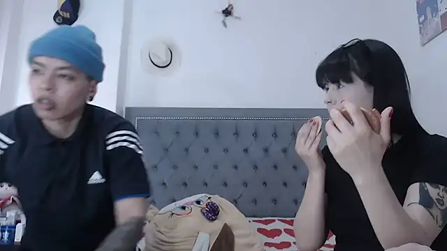 dulce maria x online show from September 26, 11:30 am