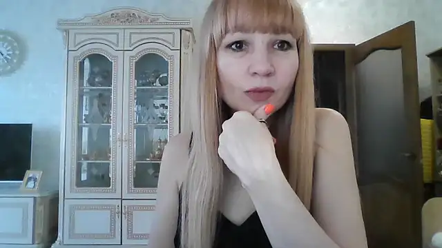 BarbaraKim online show from April 28, 7:23 am