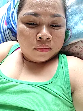 XXLorie 02 online show from May 16, 12:24 am
