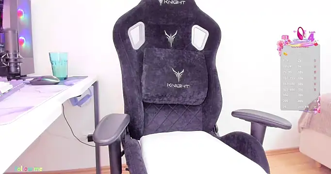 SkyqueenI online show from September 12, 9:07 am