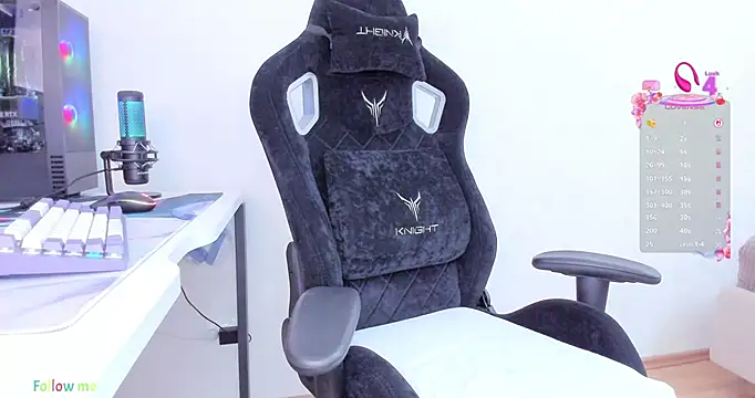 SkyqueenI online show from September 9, 8:03 am