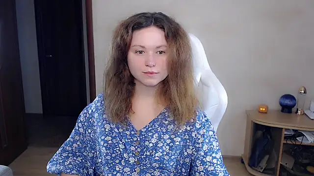 Snapshot of BettyGinger chatting on September 20, 4:49 pm BettyGinger online show from September 20, 4:49 pm