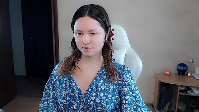 Snapshot of BettyGinger chatting on October 8, 8:13 pm BettyGinger online show from October 8, 8:13 pm