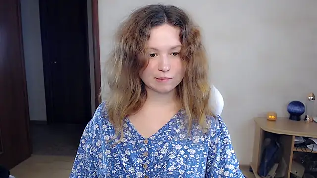 Snapshot of BettyGinger chatting on September 17, 8:29 pm BettyGinger online show from September 17, 8:29 pm