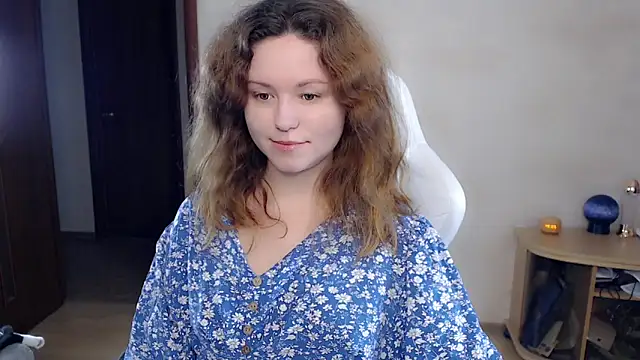 Snapshot of BettyGinger chatting on September 18, 8:40 pm BettyGinger online show from September 18, 8:40 pm