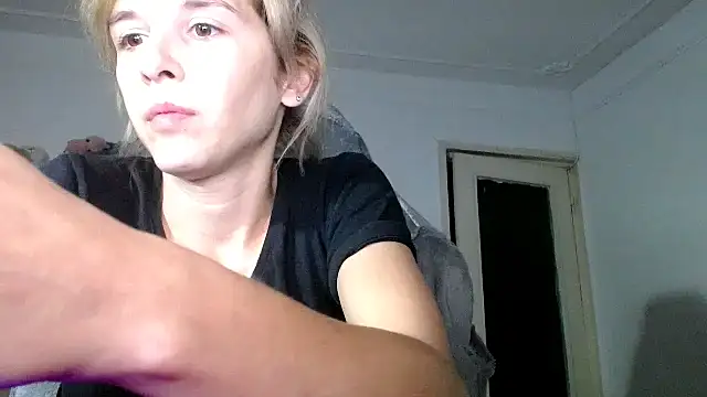 Snapshot of SmokerLety chatting on September 20, 10:30 pm SmokerLety online show from September 20, 10:30 pm