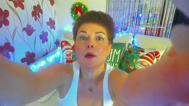 JennAlison online show from December 19, 12:41 pm