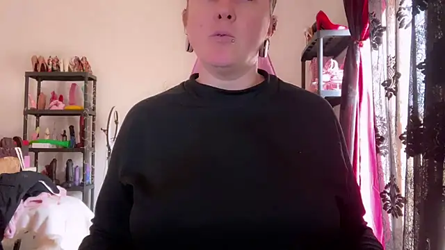 kisicaxx online show from February 5, 11:24 am