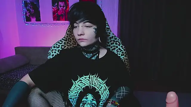 Snapshot of acid_trip1l chatting on September 20, 8:29 pm acid trip1l online show from September 20, 8:29 pm