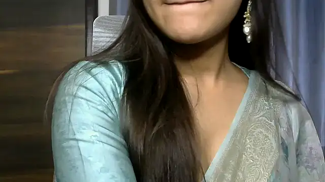 Snapshot of selen_5 chatting on October 7, 6:12 pm selen 5 online show from October 7, 6:12 pm
