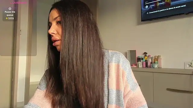 AmiraRosse online show from November 18, 6:58 am