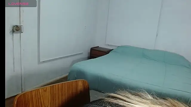 bella savati online show from October 6, 1:00 am