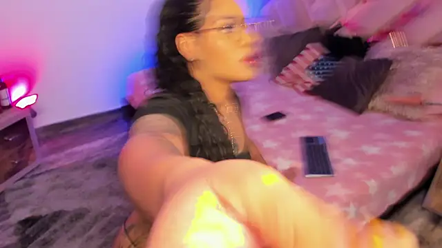 Victoria14  online show from September 29, 2:49 am