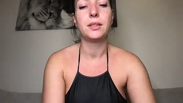 Viola Beck online show from October 21, 4:55 pm