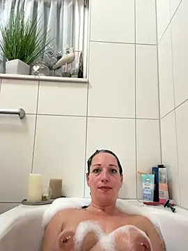 Snapshot of Viola_Beck chatting on October 19, 6:54 pm Viola Beck online show from October 19, 6:54 pm