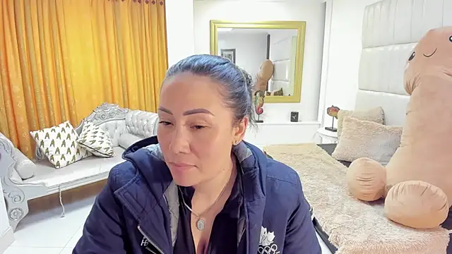 gaby trent online show from November 14, 3:56 pm