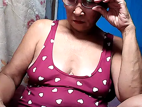 hotwetgran online show from October 21, 12:42 pm