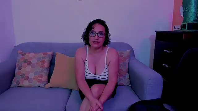 scarlet wet online show from October 28, 1:11 am