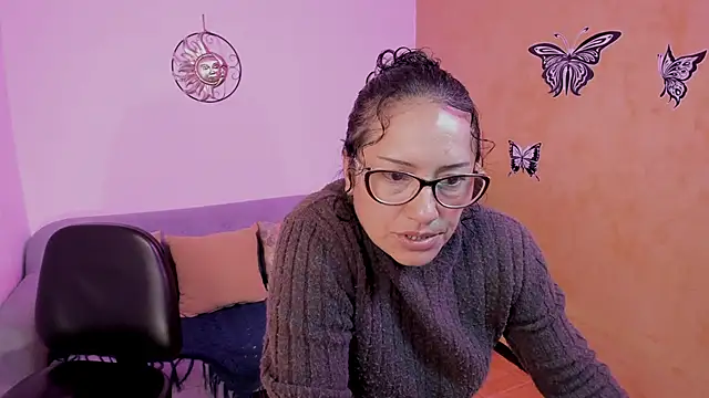 scarlet wet online show from January 6, 11:08 pm